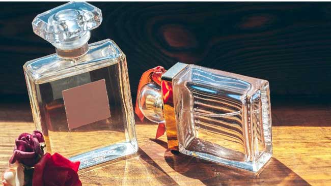 عطرهای خوشبو و معروف زنانه (9 ادکلن محبوب و پرطرفدار)