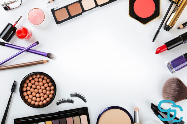 آشنایی با انواع لوازم آرایش صورت