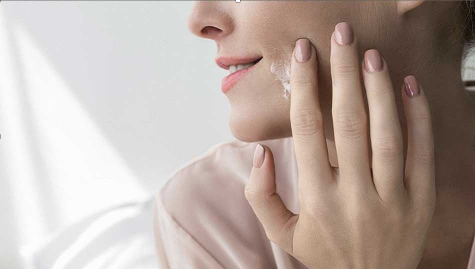 انتخاب بهترین آبرسان مناسب پوست چرب