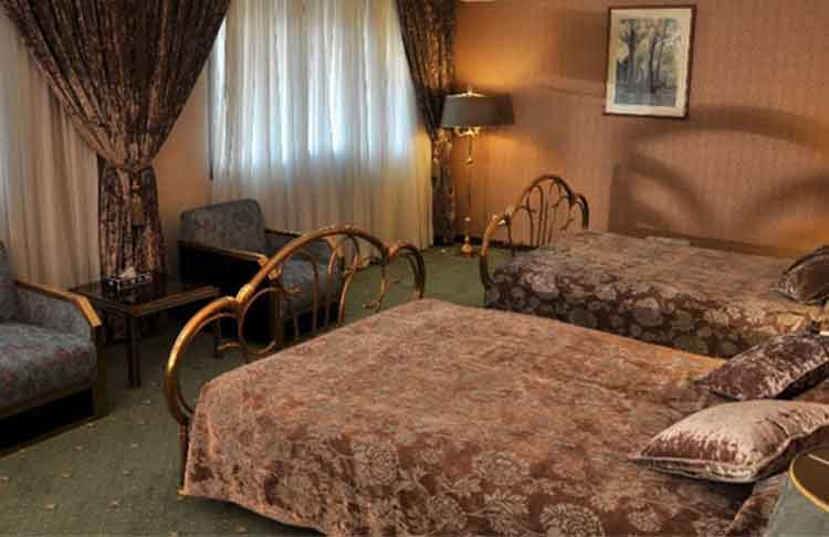 همه چیز درباره رزرو هتل لاله تهران