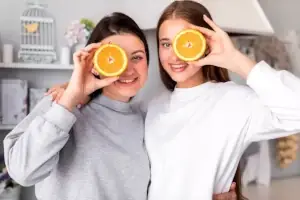 چرا باید از سـرم ویتامین سـی استفاده کنیم؟ 