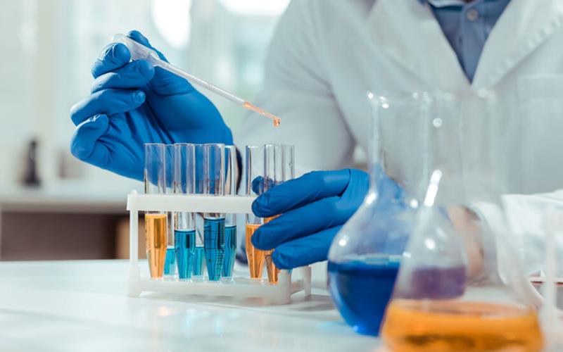 کاربردهای مواد شیمایی و اسیدی در صنعت و زندگی روزمره