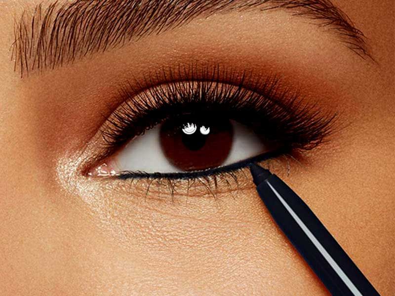 با انواع مداد آرایشی و کاربرد آنها در داشتن آرایشی جذاب آشنا شوید