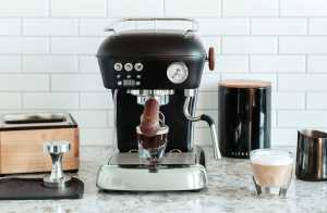 بهترین روش برای تميز كردن دستگاه قهوه ساز 