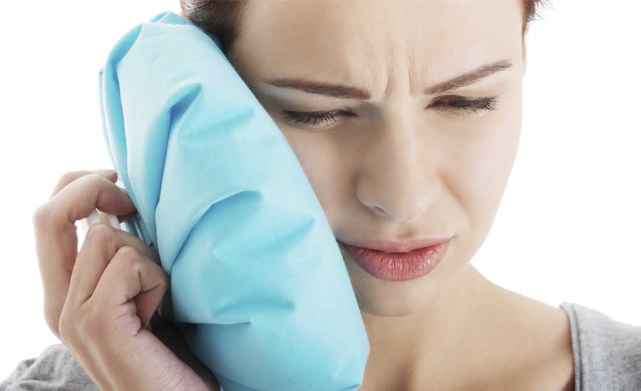 برای کاهش درد فک ، از یخ استفاده کنید