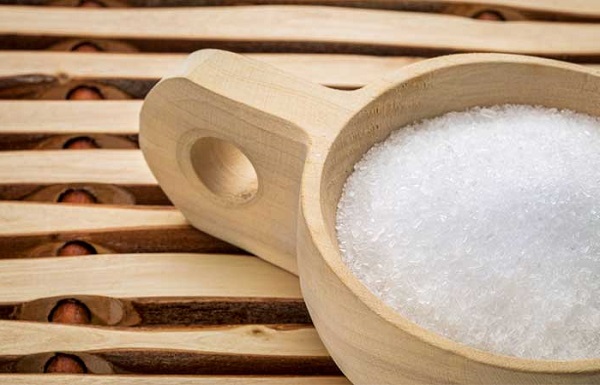  نمک اپسوم برای رفع جوش های پشت و شانه