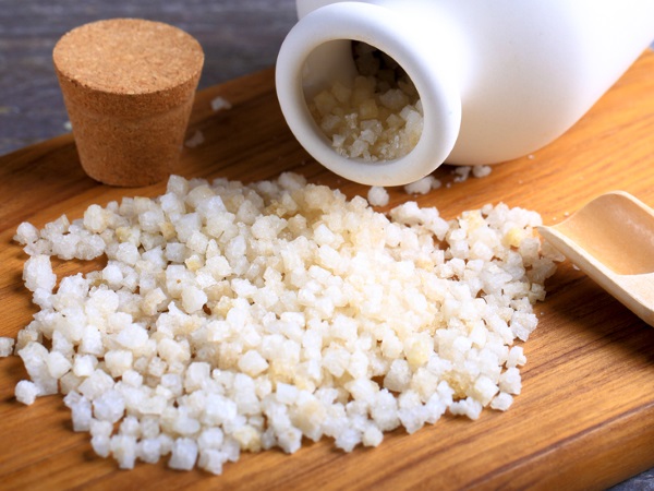 تاثیر نمک اسپوم در درمان مولوسکوم