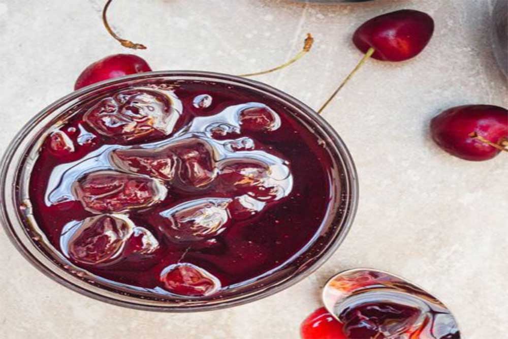 طرز تهیه مربای آلبالو و شربت آلبالو همزمان-چرا مربا کپک میزنه-چرا مربا شکرک میزنه