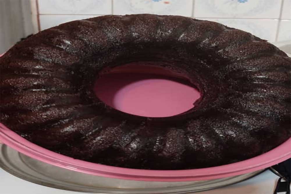 کیک شکلاتی ساده بدون شیر با آب ولرم برای 4 تا 6 نفر-کیک شکلاتی برای 6 تا 8 نفر-کیک شکلاتی برای 8 تا 10 نفر