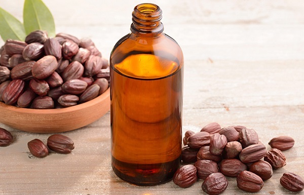 روغن جوجوبا برای درمان پای ورزشکار