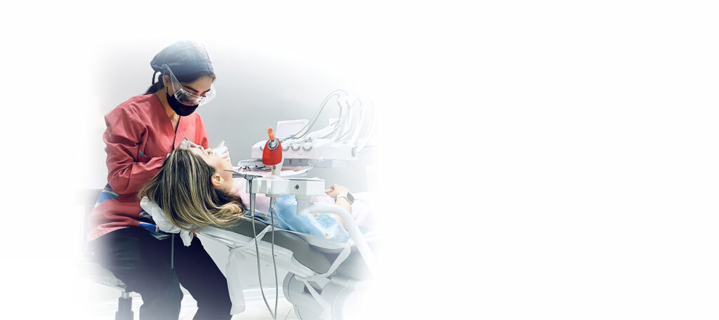 دکتر کوثر عزیزلو - جراح دندانپزشک متخصص ارتودنسی