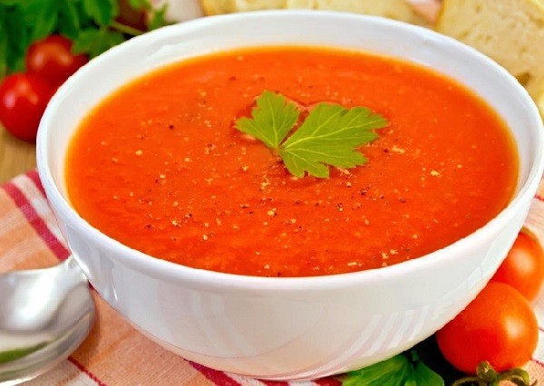 چطور سوپ گوجه فرنگی درست کنم؟ + سوپ گوجه فرنگی برای 4 نفر