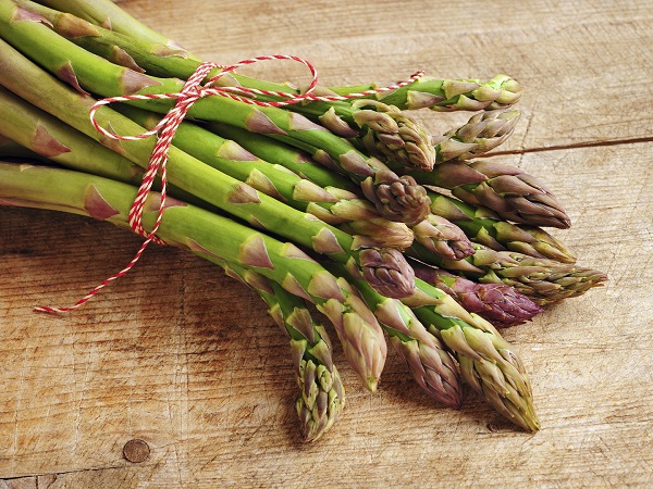 19 خاصیت مارچوبه + تداخل دارویی و مصرف در بارداری