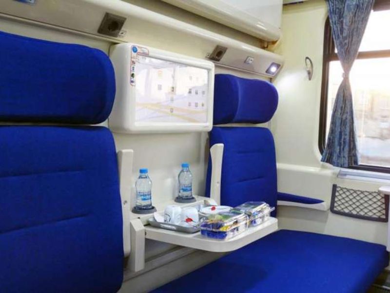 انتخاب وسیلهی نقلیه برای سفر اصفهان تا مشهد