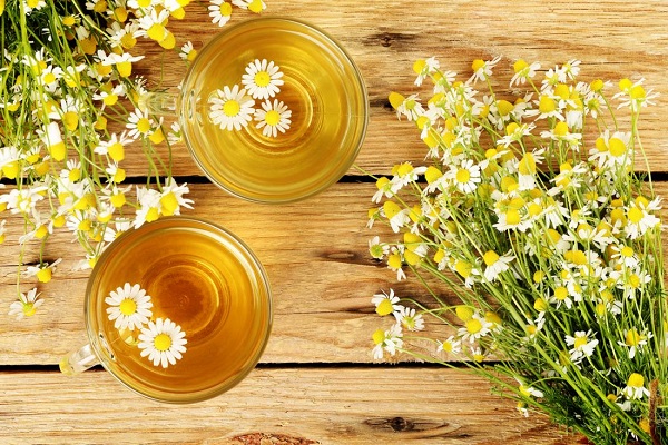 استفاده از چای بابونه برای درمان آفت دهان