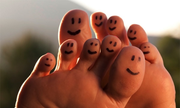 روش های طبیعی برای رفع بوی بد پاها