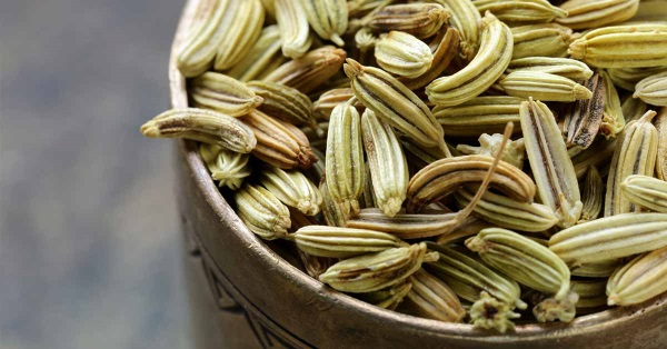 فواید و خواص درمانی رازیانه + جدول ارزش غذایی