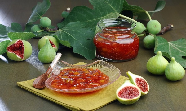 15 خاصیت درمانی انجیر + جدول ارزش غذایی انجیر تازه و انجیر خشک