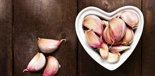 21 روش خانگی و طبیعی برای درمان آکنه و جوش