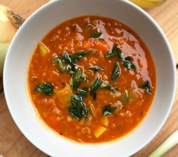 چطور "خوراک عدسی خوشمزه" درست کنم؟ عدسی با سیب زمینی برای 6 نفر