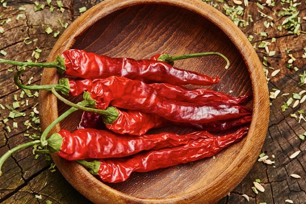 درمان آفت دهان با 16 روش خانگی و گیاهی