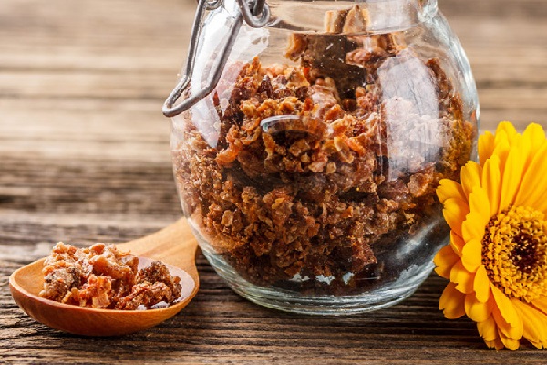 پروپولیس برای رفع تب خال