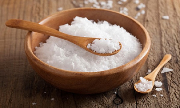 تاثیر نمک برای درمان شپش سر