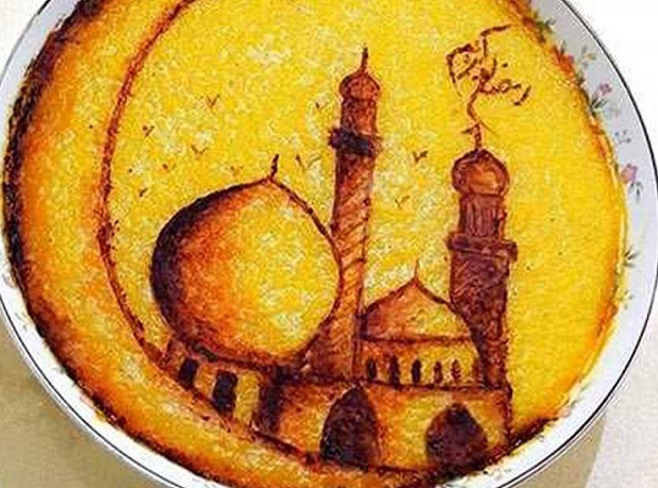 تزیین شله زرد,تزیین شله زرد با گل محمدی,تزیین شله زرد با دارچین