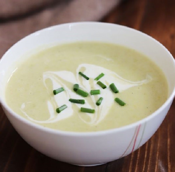 چطور سوپ سیب زمینی خامه ای درست کنم؟ + مواد لازم برای 2 نفر