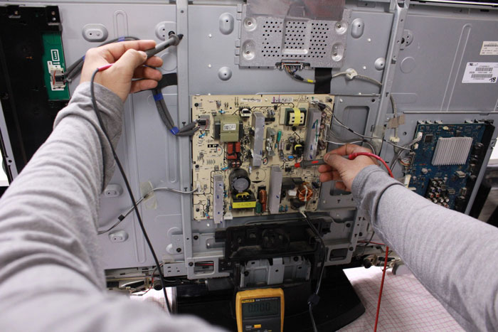 تعمیر فوری تلویزیون در کرج با تابان سرویس