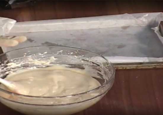 طرز تهیه رولت خامه ای به سبک قنادی-طرز تهیه رولت ساده برای عصرانه